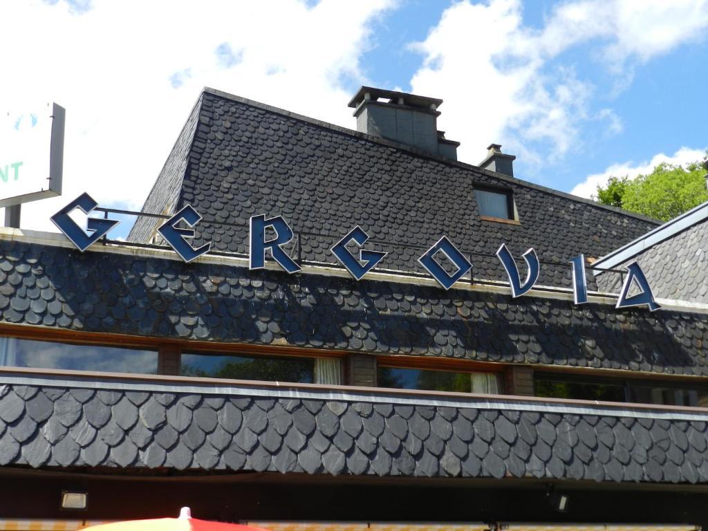 Gergovia Hotel Супер Бес Екстериор снимка
